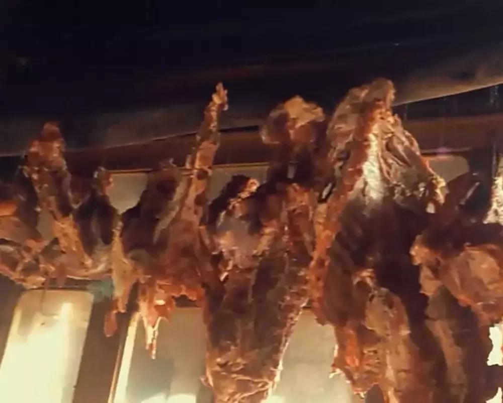 回忆农村过年杀猪：浑身上下都是宝，怎么做都好吃