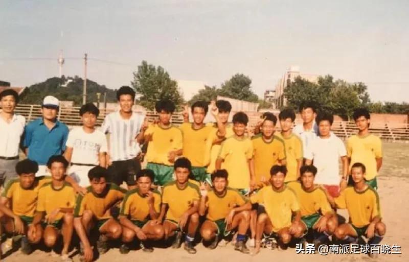 渚犲琛岃皥璁虹煶鐮村ぉ,鑳″織鍐涗緺瀹㈣閲囪