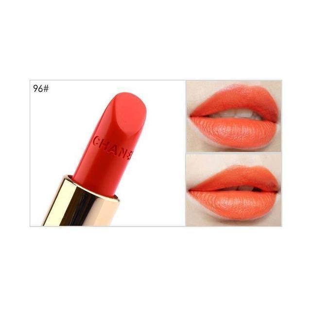 哪个口红看起来显白又持久,哪个口红超红显白又持久