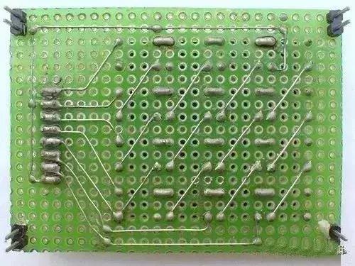 初学者怎么看懂电路板走向,初学电工认识一下电路板