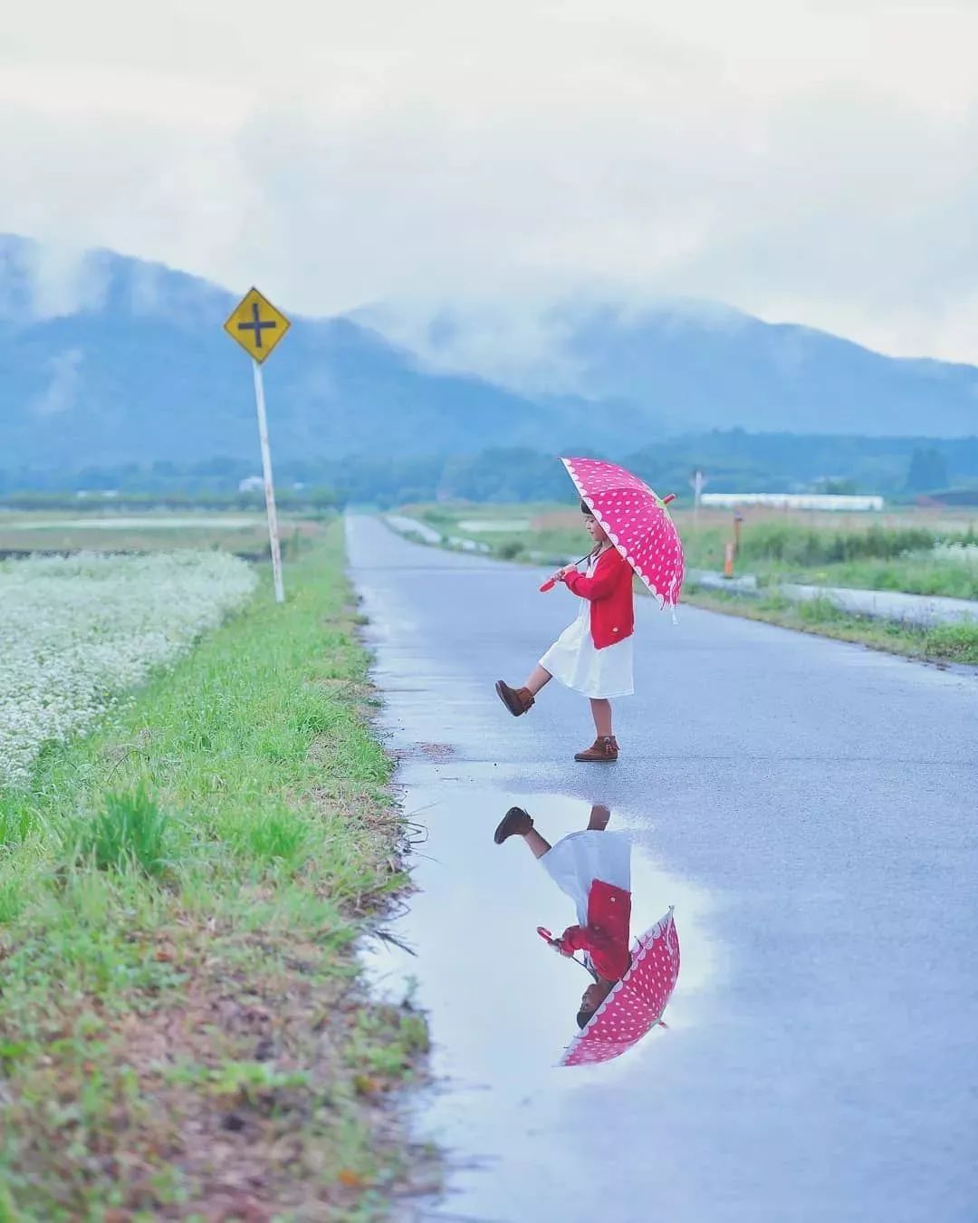 日本老爹把孩子拍成宫崎骏动画,日本爸爸把男孩子拍出宫崎骏