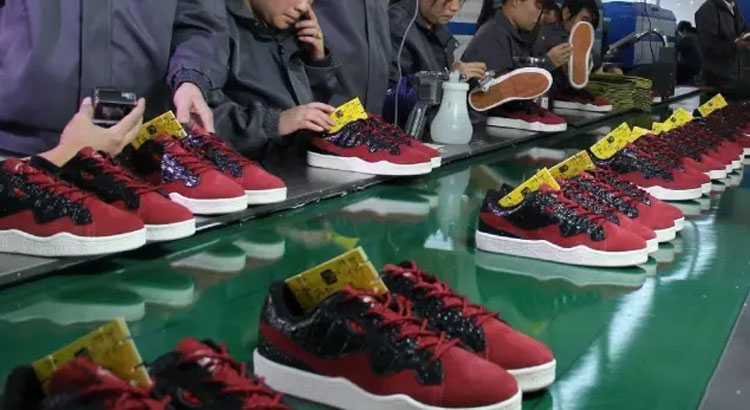 阿迪耐克折扣真的假的,国内买的阿迪耐克有真货吗