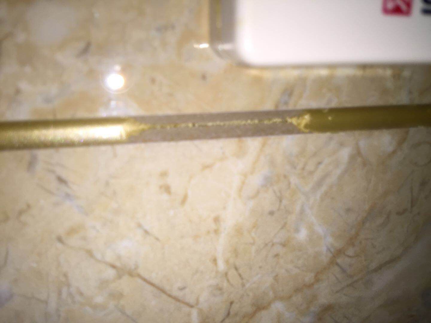 浅色美缝剂会变黄吗,浅色美缝剂都会变黄吗