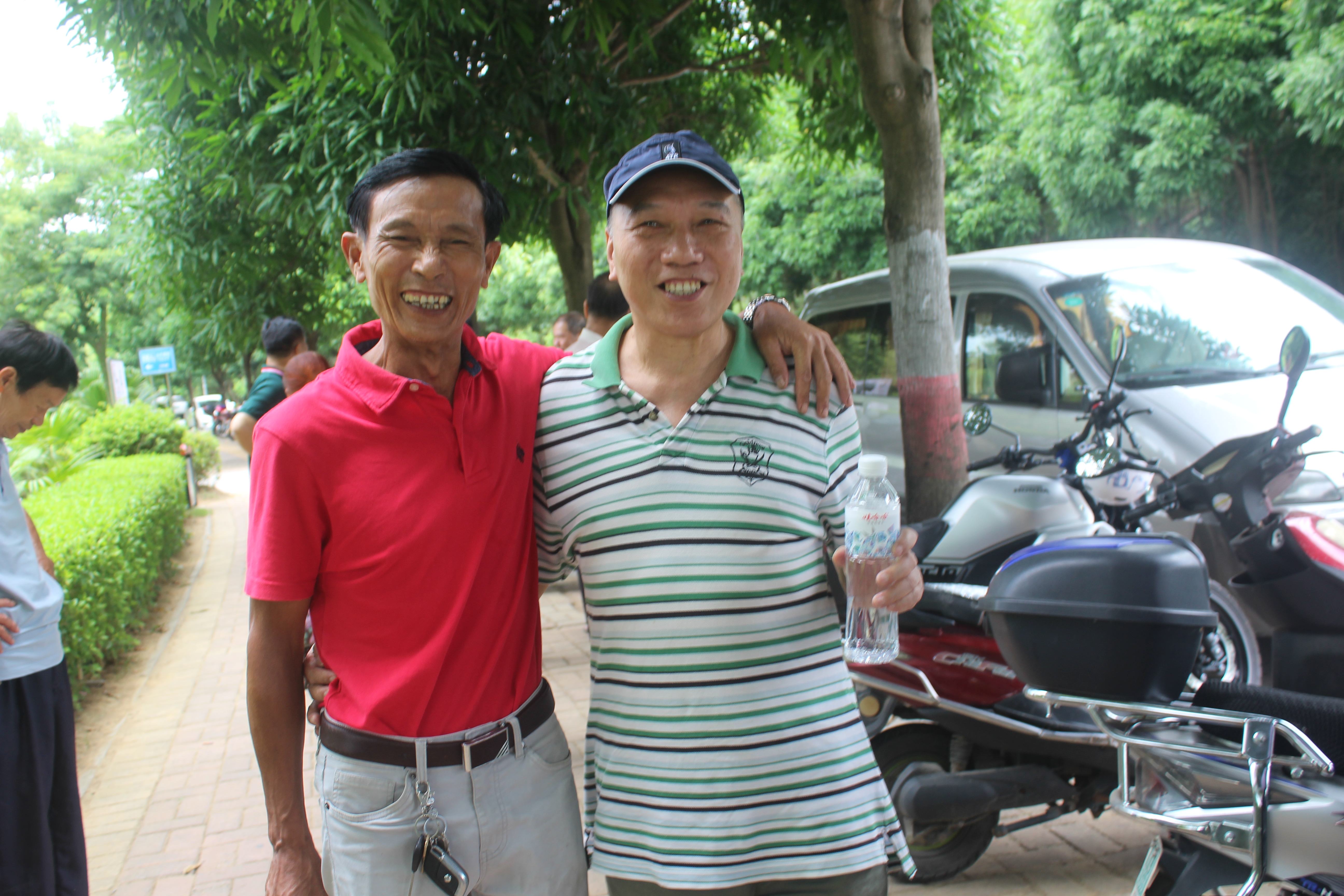 走进广空岁月永恒——地空导弹六团与四五八医院战友庆“八一”