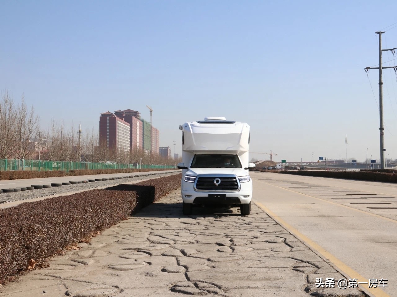 长城炮房车底盘升级气囊,长城炮4座房车测评