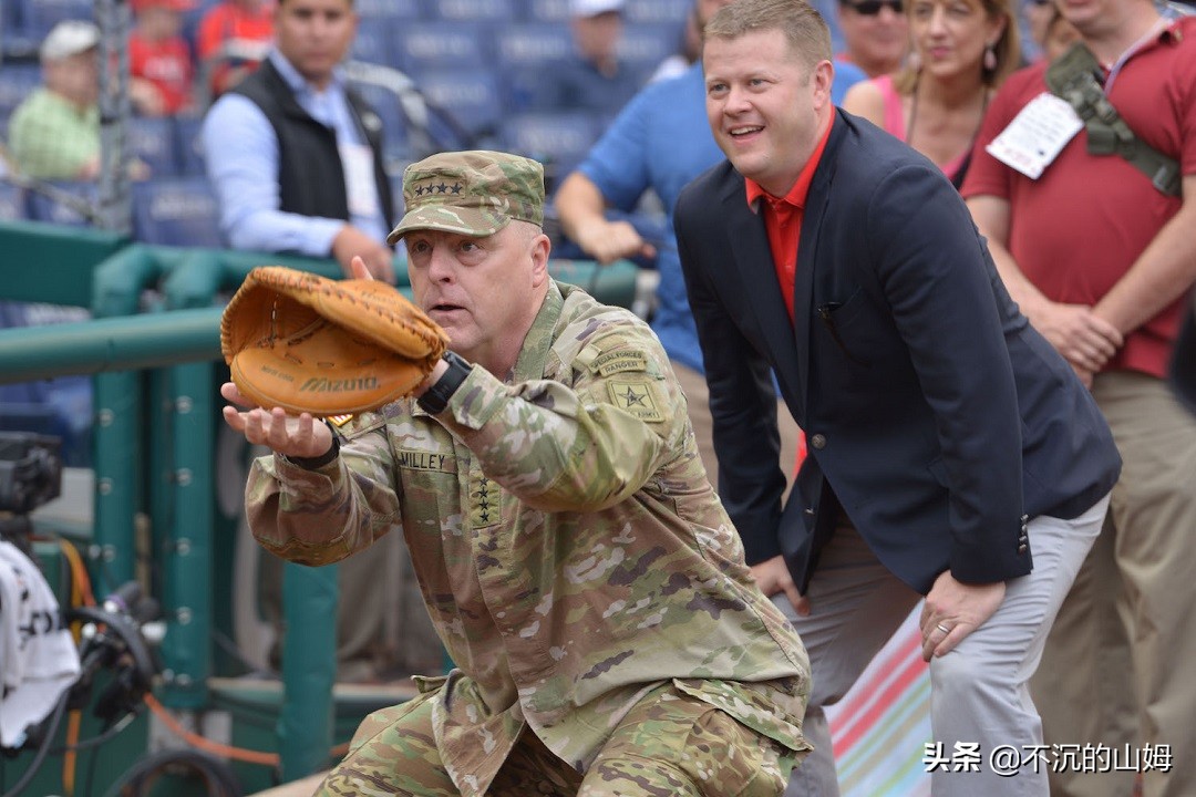 美国参联会主席马克·米利上将照片集锦