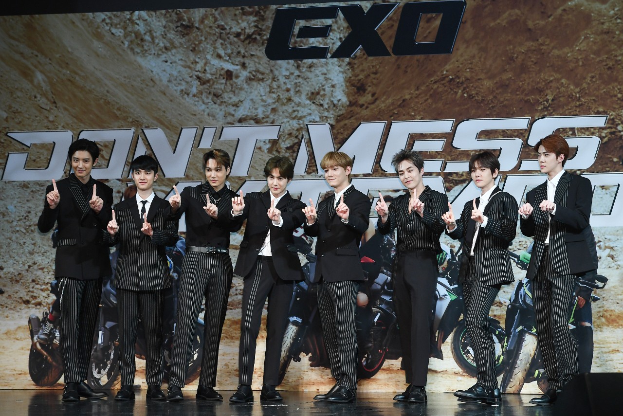 追星也要好好学习生活赚钱,追星就一定要投入很多钱吗