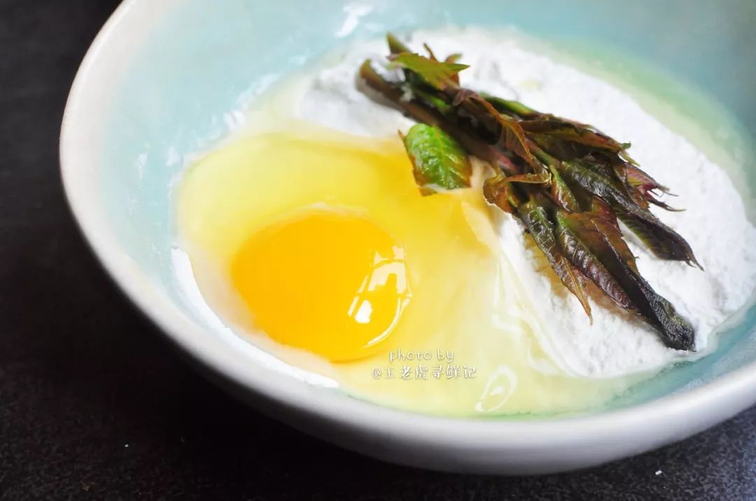 香椿吃起来有清凉的味道,香椿自由