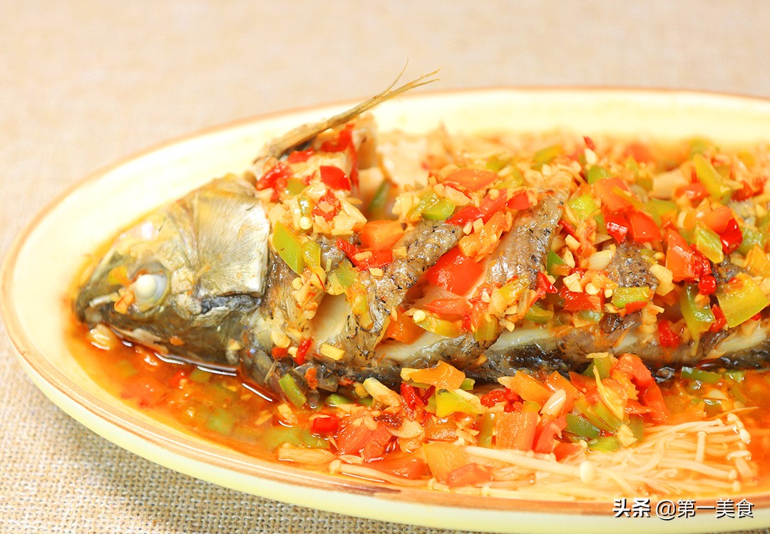 蒸鱼放料酒的正确方法,蒸鱼怎么腌制才入味好吃