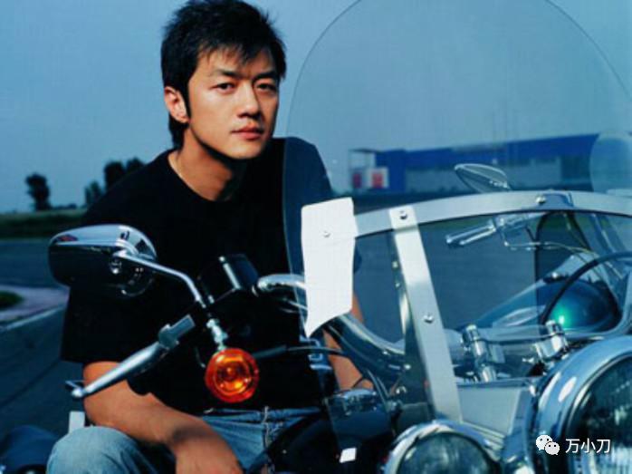 娱乐圈八爪鱼身份,娱乐圈的八爪鱼