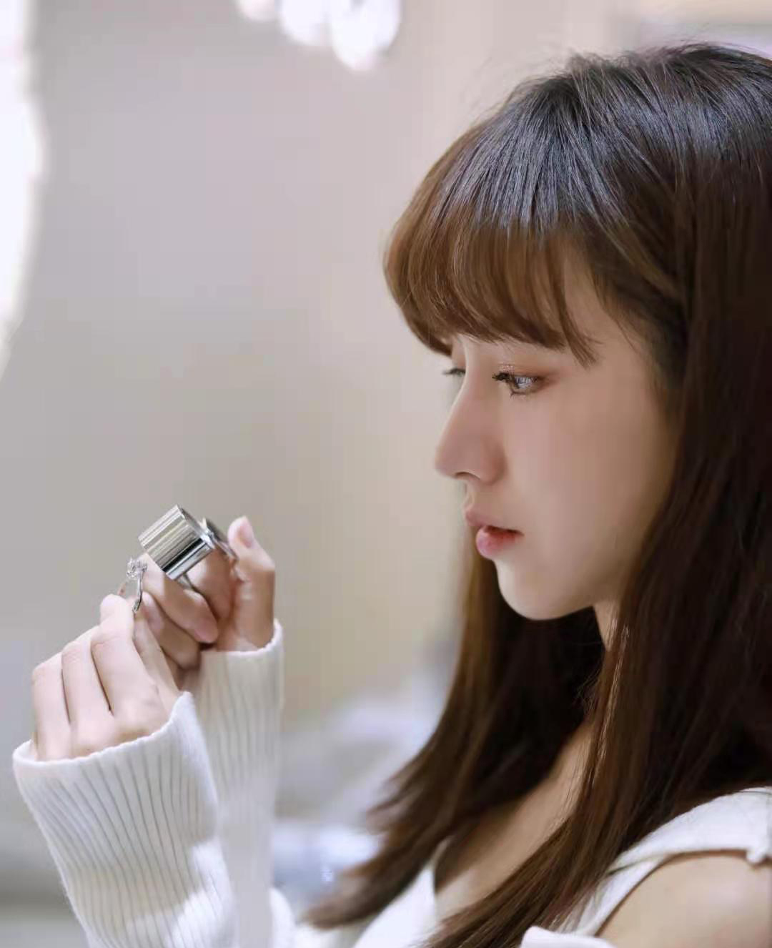 黄金戒指和钻石戒指,结婚戒指买黄金好还是钻石好