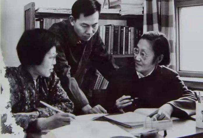 她拒绝诺奖毅然回国，为核事业“消失30年”，临终前捐出毕生积蓄