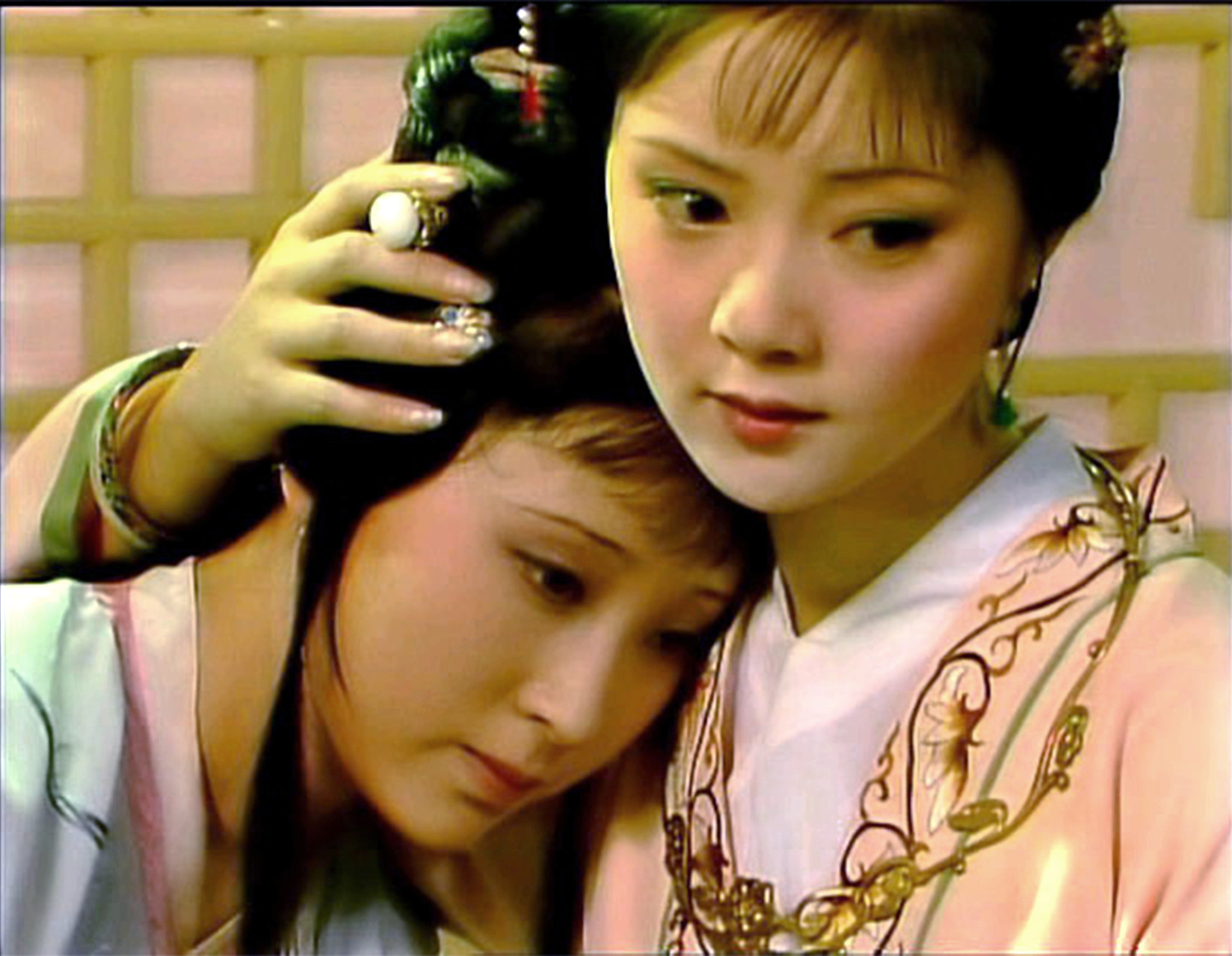 宝钗送燕窝是故意的吗,宝钗送燕窝新版