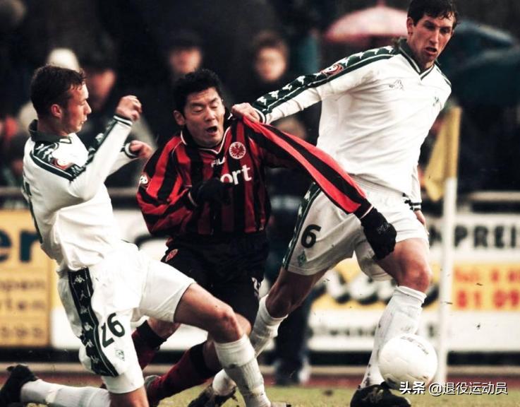 杨晨获得德甲传奇,中国足球杨晨完整版