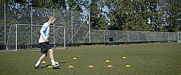 胯下运球教学0基础初学者,运球教学新手小学生