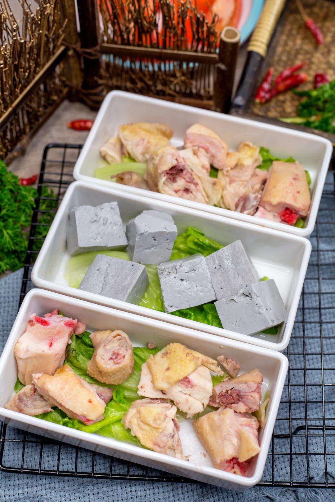 成都前十名好吃的牛排火锅,地道的牛排火锅吃起来贼过瘾