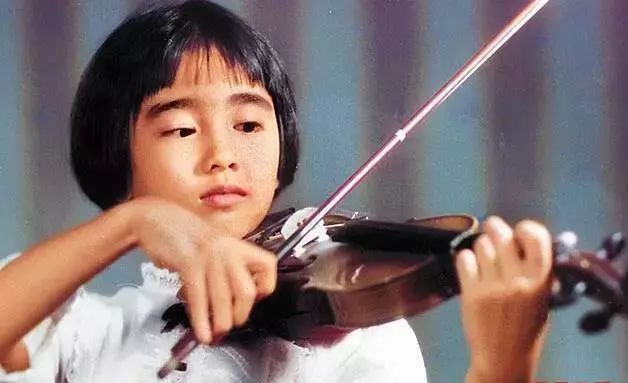 黎姿一生有多穷,黎姿巅峰时期退圈