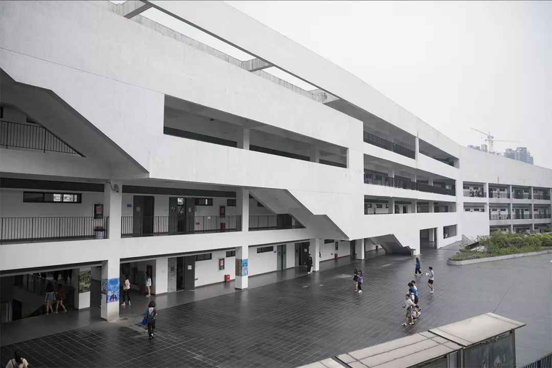 深圳有个建在“空中”的大学，拍照美到爆！