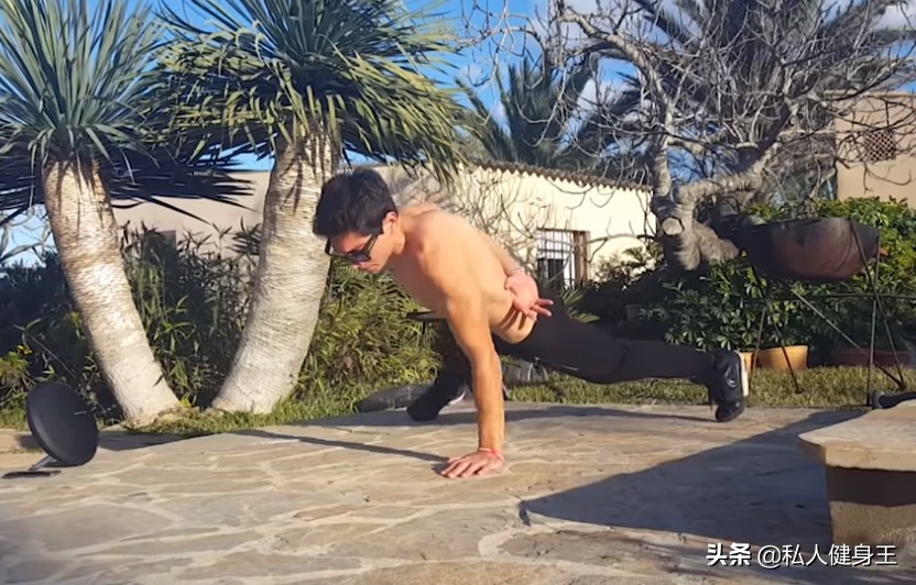 徒手健身真的能练出肌肉吗,如何在家徒手健身更快成肌肉男