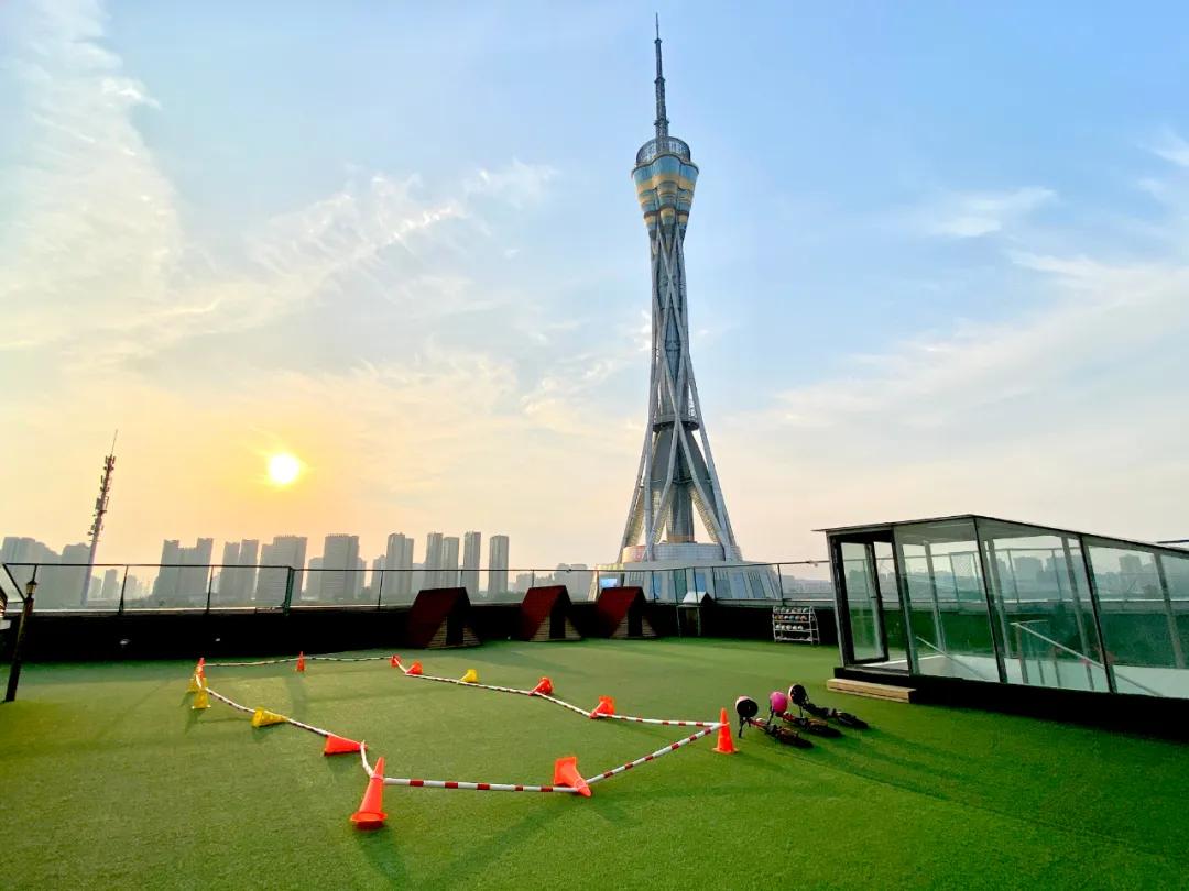 不好好上课，带着孩子到处跑，汇爱德幼稚园为何被央视导演相中？