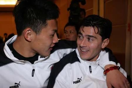 雷纳托过人集锦,雷纳托比赛视频