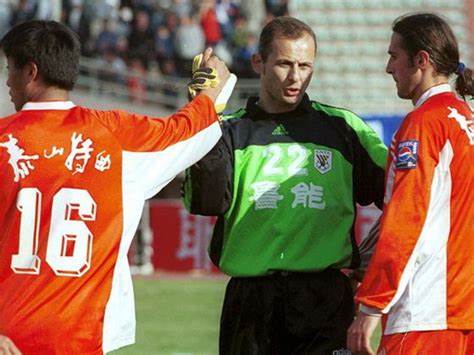 外媒评改变足球历史的19名球员,改变历史的外国人