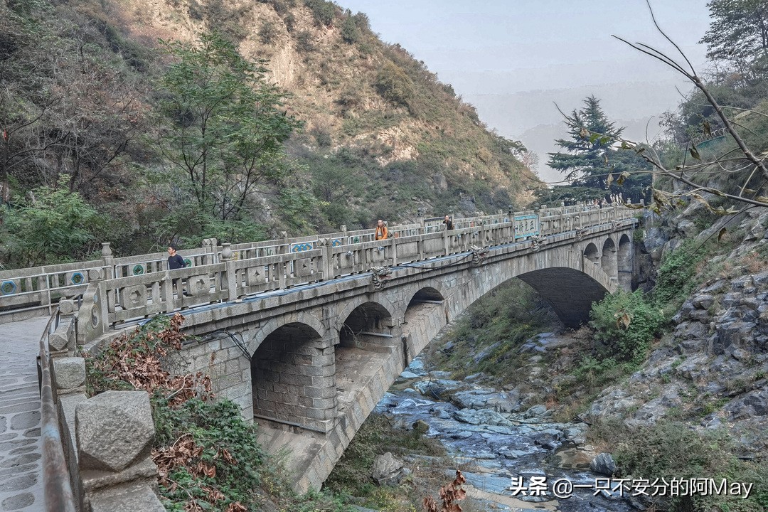 为什么爬华山都是夜爬,华山自古一条道很有必要爬吗