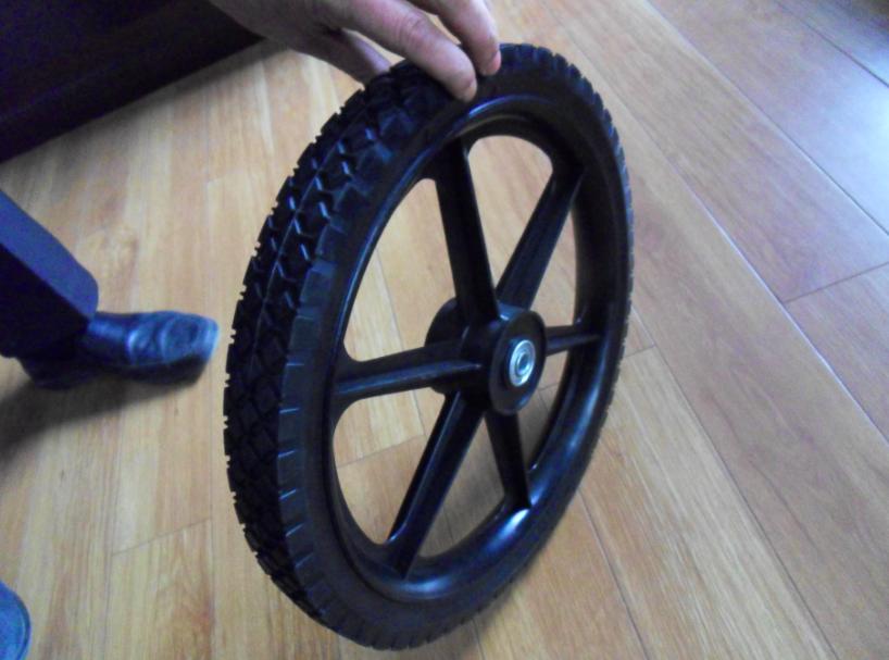 胎压高易爆胎还是胎压低易爆胎,车胎胎压最高可以到多少