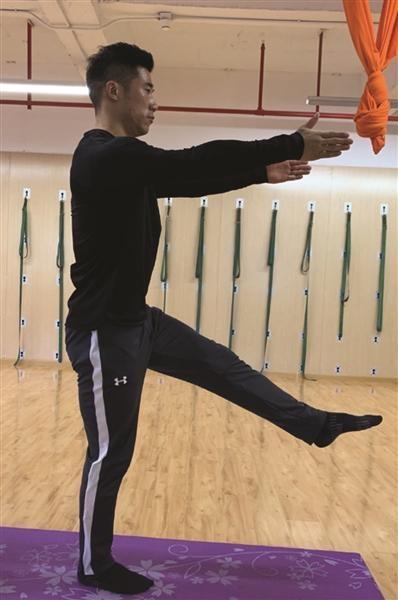 跑步造成脚踝内侧骨头部位疼痛,跑步脚踝肿痛怎么消除