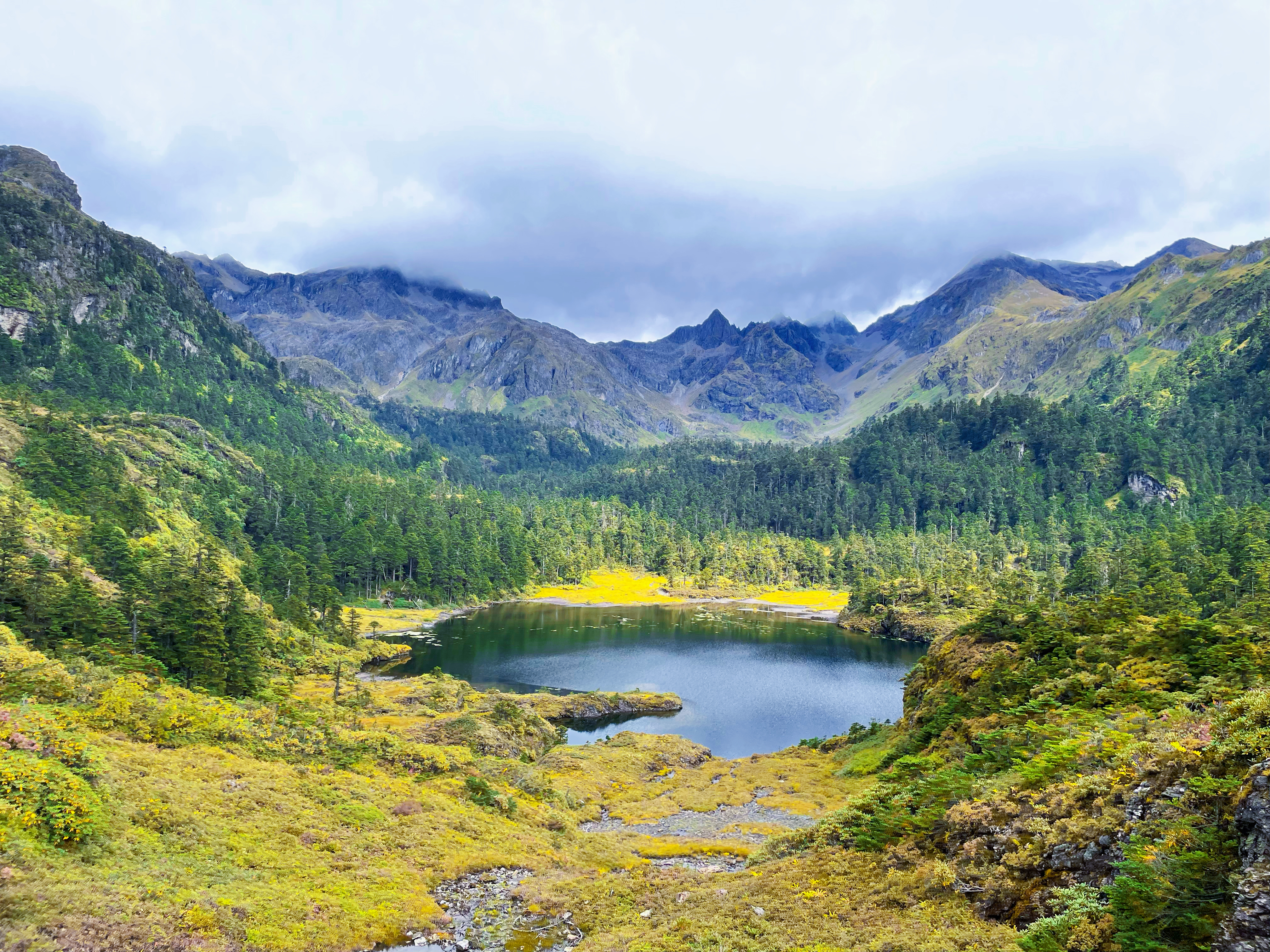 云南香格里拉旅游秘境,云南香格里拉藏着一个雪域秘境