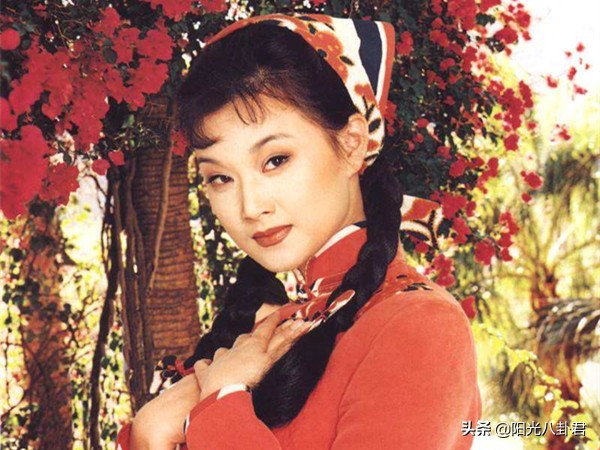 从湖南走出的8大美女，有4位立足央视春晚20年，2位成综艺一姐