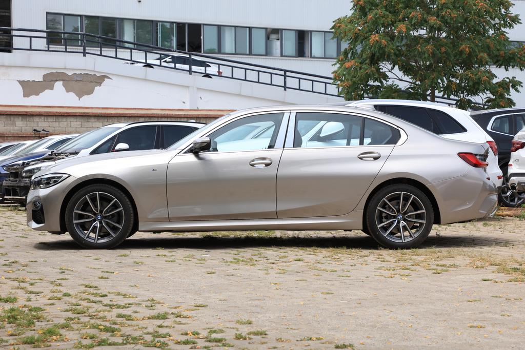 操控升级后的3系,操控3系