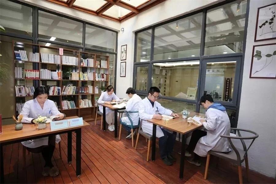 秦淮区中医院新院区,中医医院新院区落成高质量发展