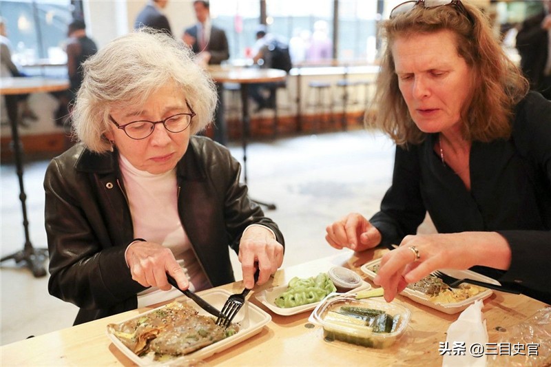 山东煎饼和天津煎饼哪个历史久,天津煎饼和煎饼果子一样吗