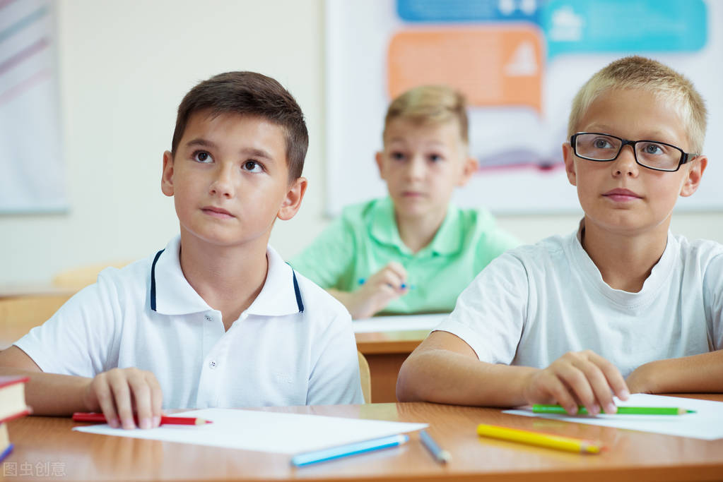 背会高考单词能过4级么,背会英语单词听力口语