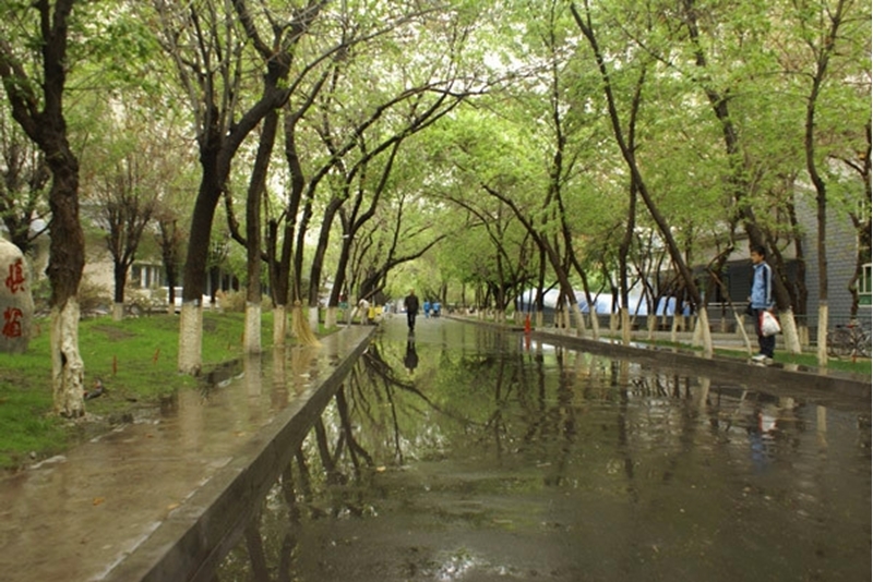 毛主席批准，总理亲自规划，这所高校为何有这么大的面子？