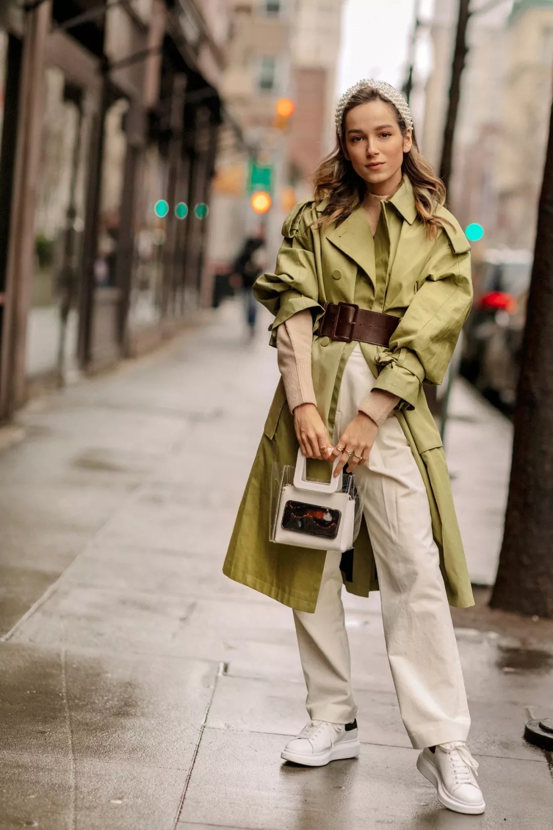 今年最时髦的阔腿裤穿搭法,今年超火的阔腿裤穿搭显高