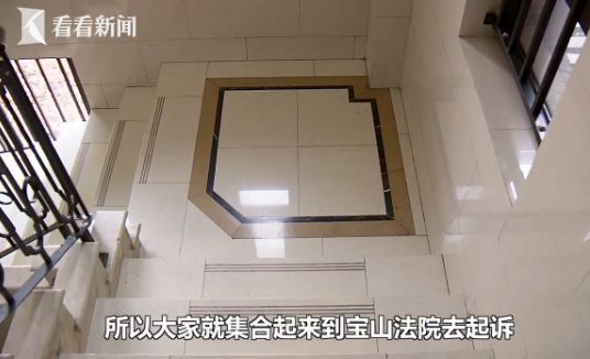 居民楼掉落男童当场死亡,小区内一男童高楼坠亡