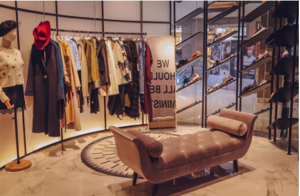 在小县城开服装店怎么营销,闺蜜开服装店经营模式