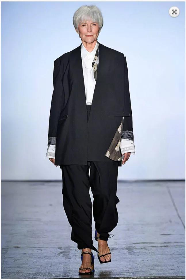 养大3个亿万富豪、67岁全裸上杂志：她的人生太硬核