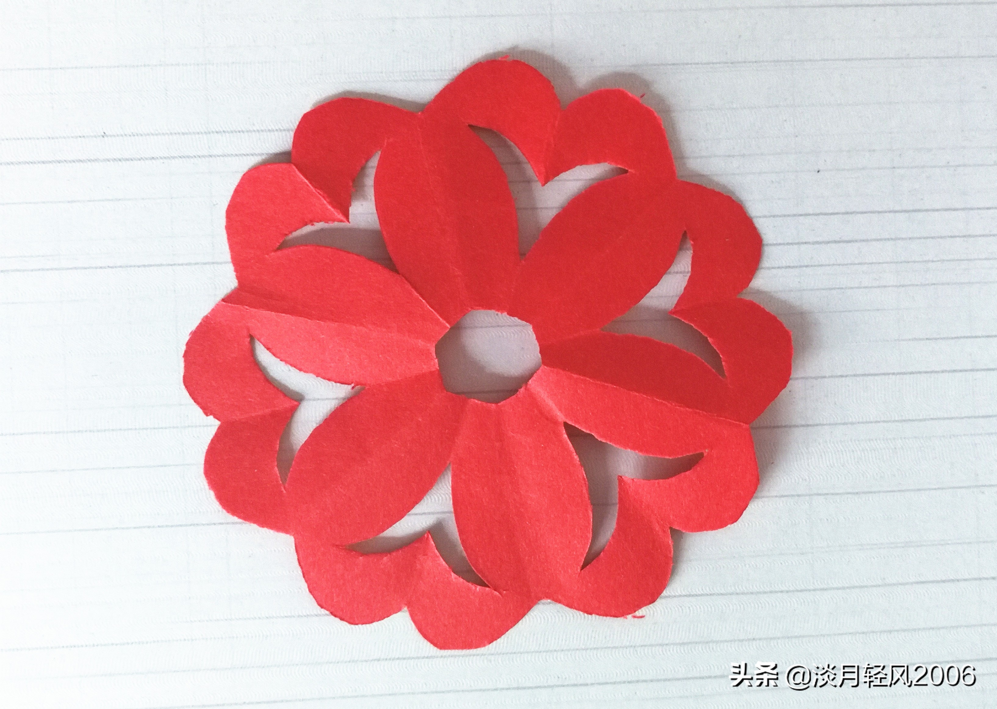 教小孩剪纸花视频教程大全,花的剪纸简单方法慢动作