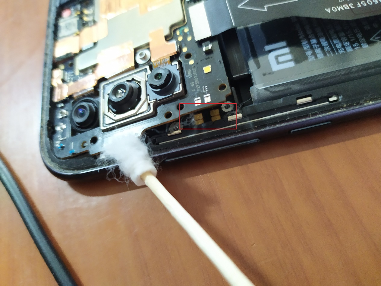 手机进水导致开机键失效怎么办,手机进水无法开机数据恢复