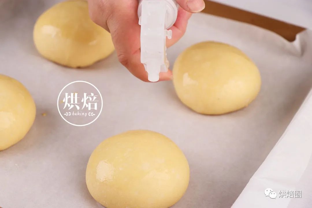 卡仕达酱奶酪餐包,卡仕达酱小餐包教程