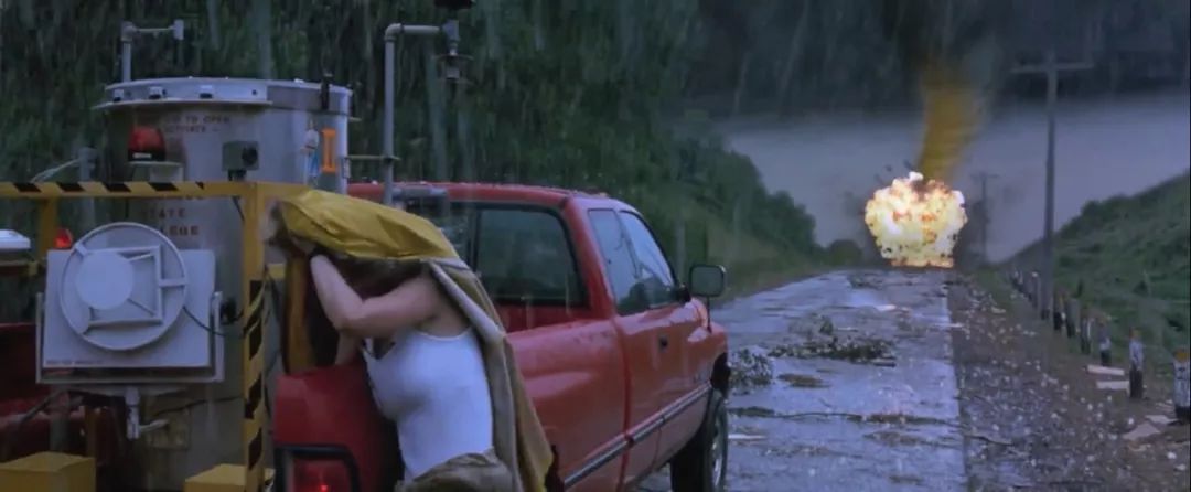 票房16亿，这部央视经常重播的顶级灾难片，上映23年无人能再复制