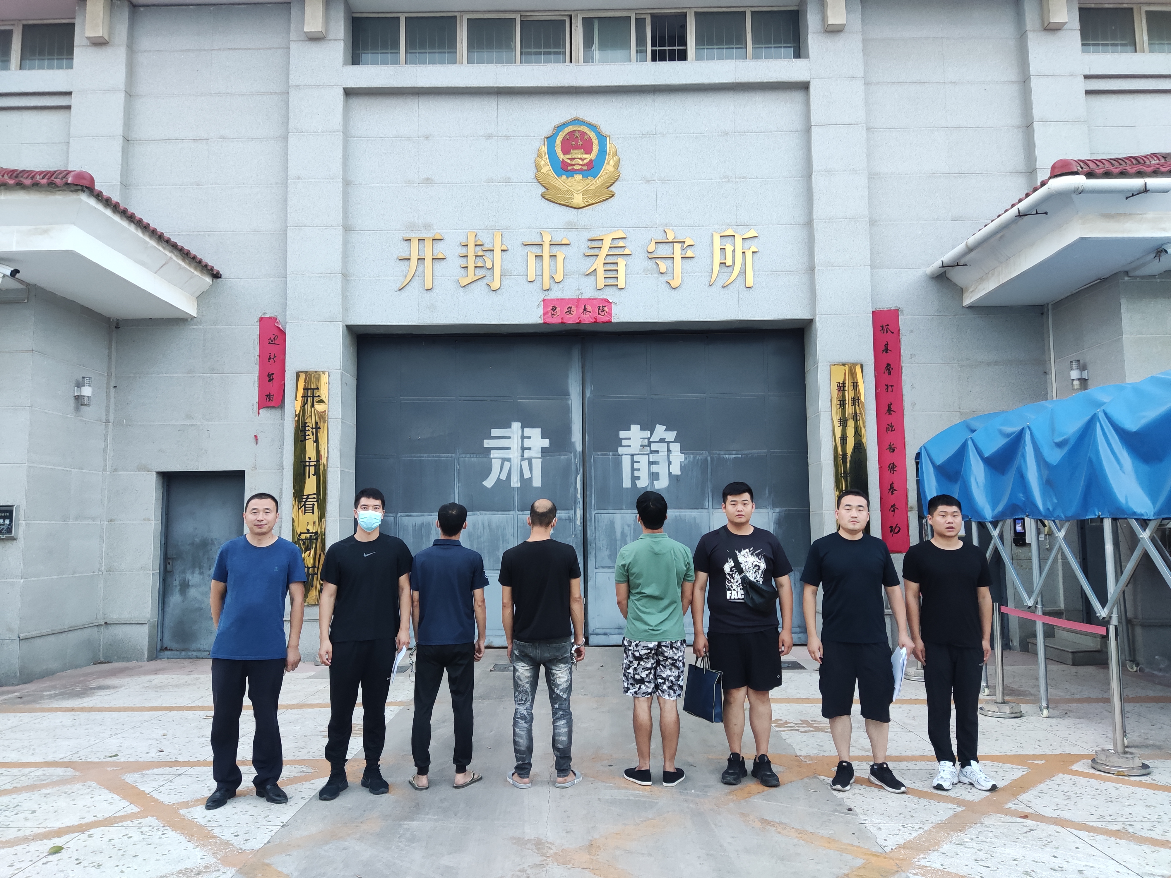 油耗子被人抓住,大庆油耗子被抓现场