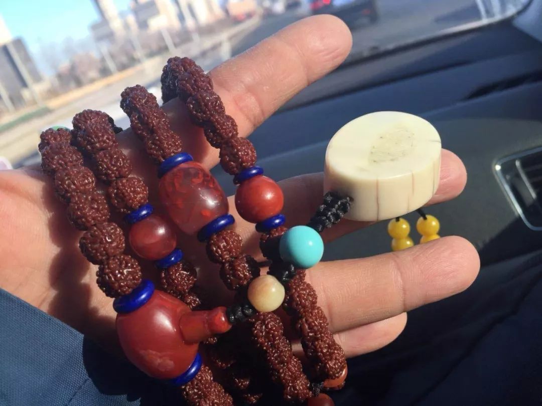 什么品种的核桃玉化包浆更快,文玩核桃盘多久才会玉化