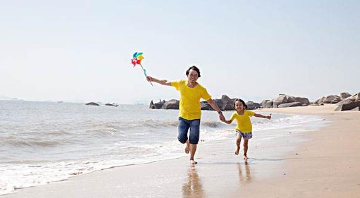 宝爸自制秋千哄娃,宝爸给宝宝做的秋千