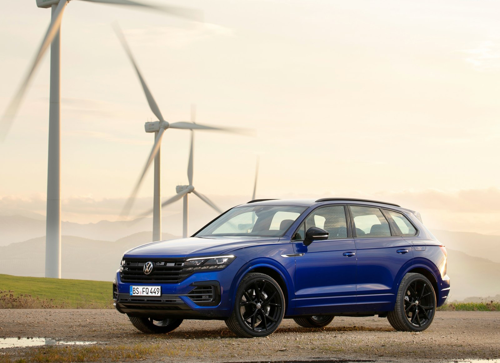 途锐动力到底有多强,途锐3.0v6最高速度