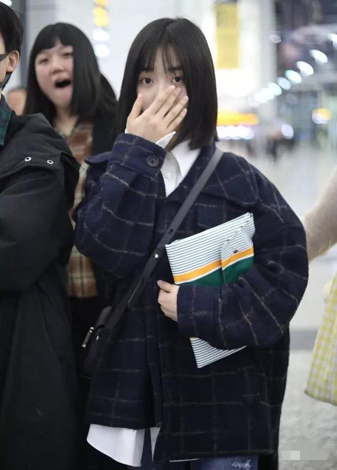 冬季沈月穿搭,沈月水手服