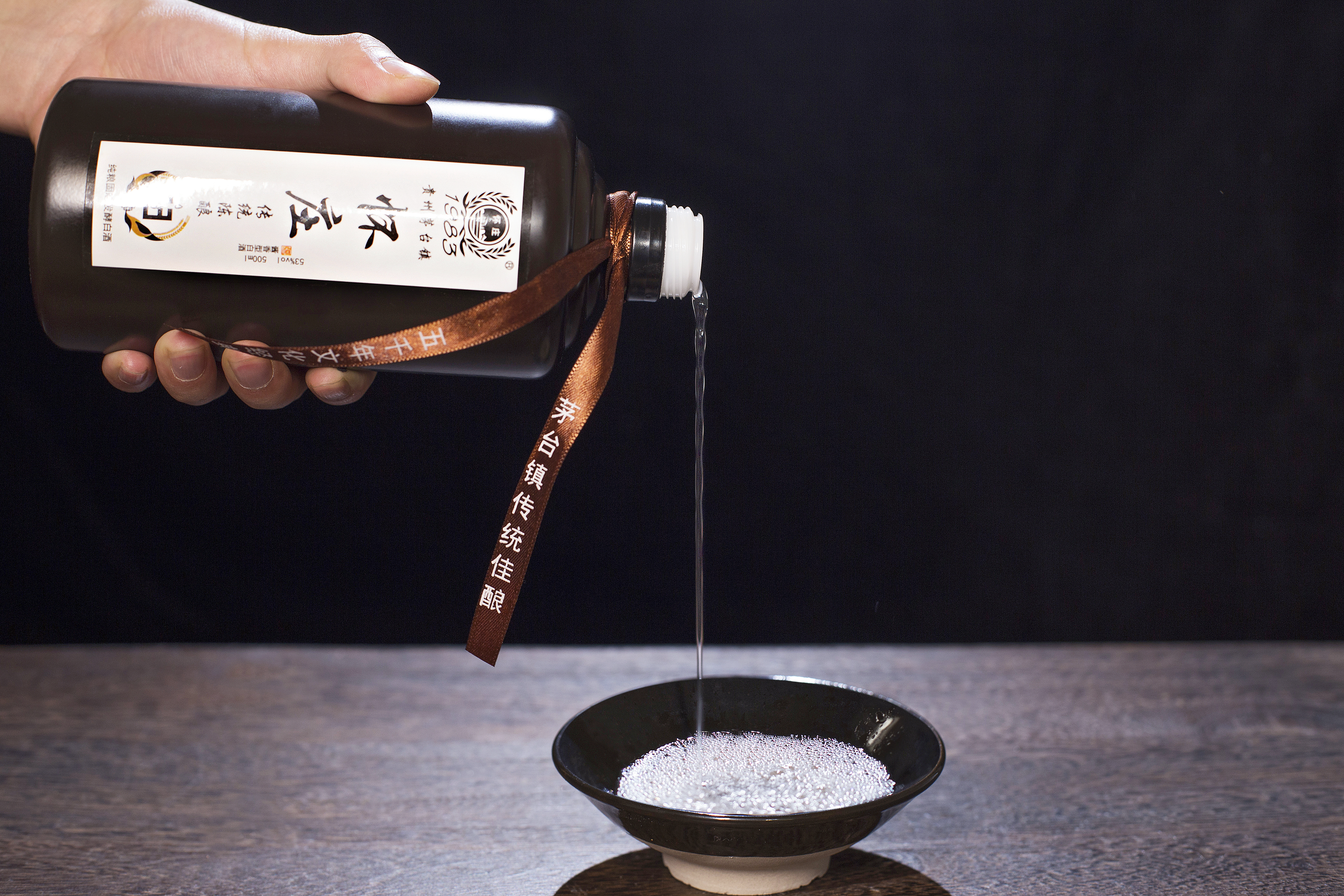 50元内最好的纯粮酒西凤,50元以上纯粮酒光瓶十大名酒